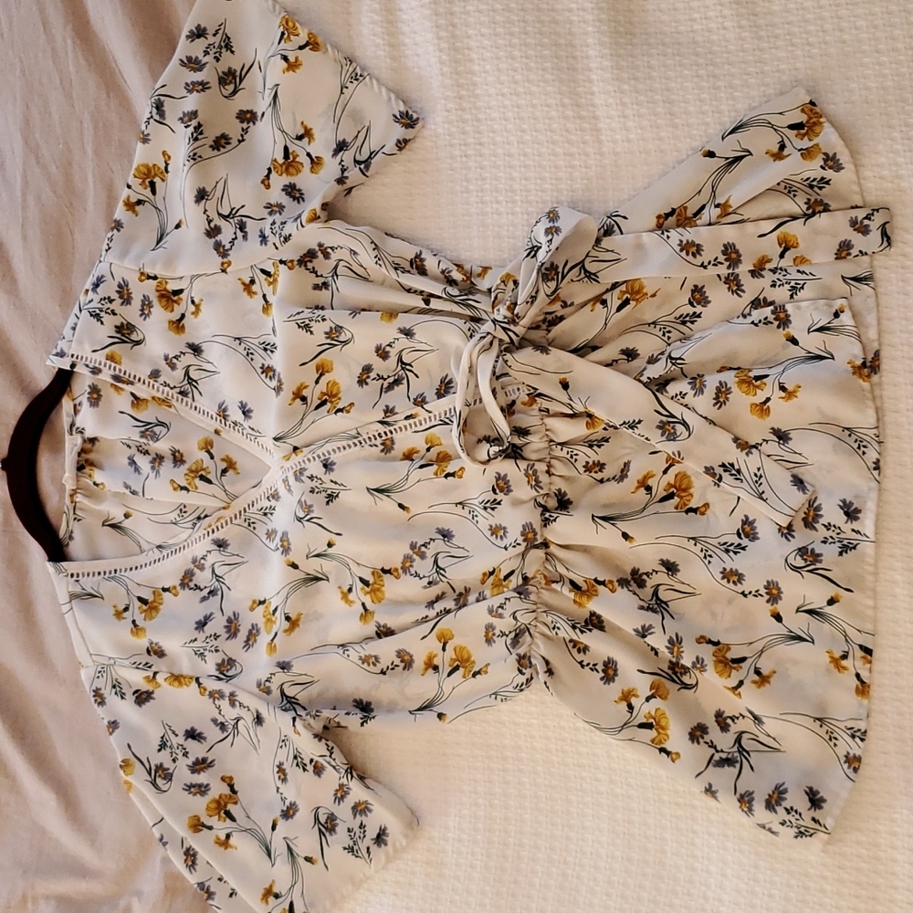Sienna Sky Floral Blouse Sz S